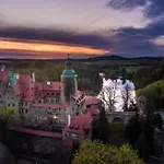 Zamek Czocha Aparthotel Leśna