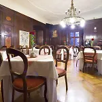 Aparthotel Zamek Czocha 3*