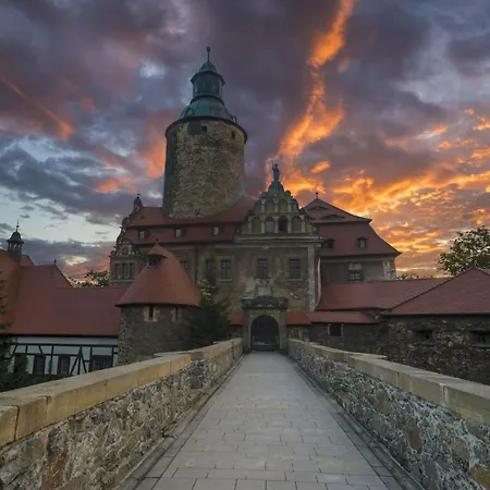 Zamek Czocha Aparthotel 3*