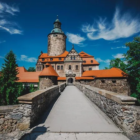 Apartmanhotel Zamek Czocha Leśna