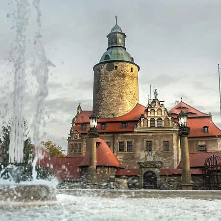 Aparthotel Zamek Czocha Leśna