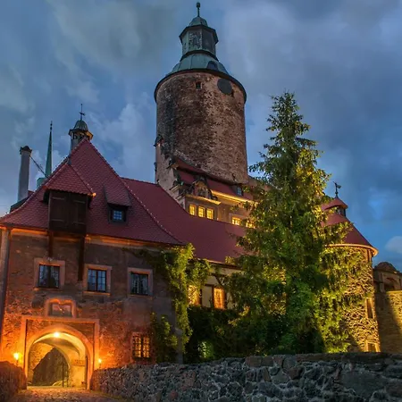 Zamek Czocha Aparthotel 3*