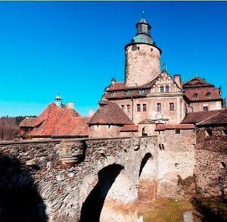 Lägenhetshotell Zamek Czocha Leśna