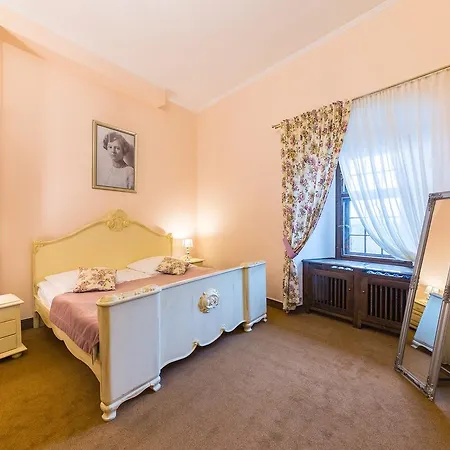 Zamek Czocha Aparthotel 3*