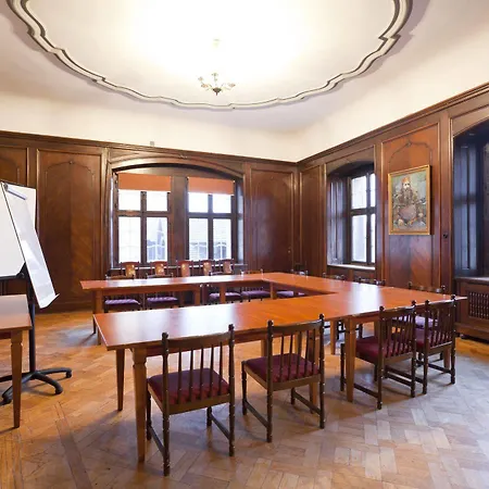 Apartmanhotel Zamek Czocha 3*