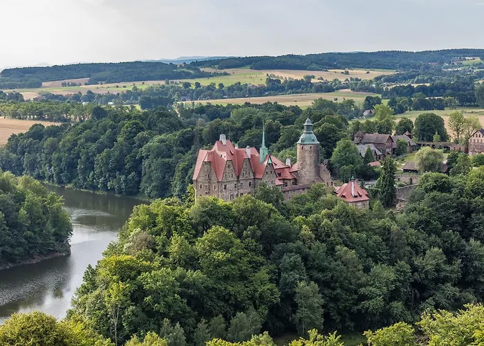 Zamek Czocha 3* Leśna