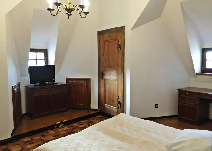 Apartmanhotel Zamek Czocha Leśna